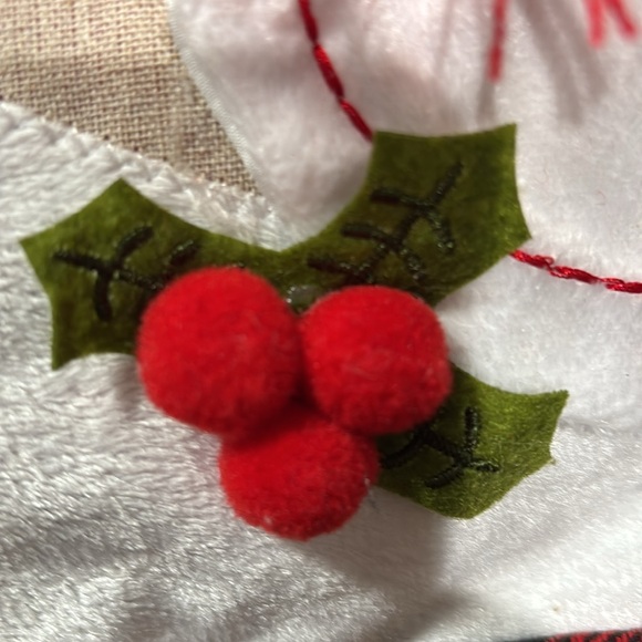 New 72” winter snowman table runner - Picture 8 of 9